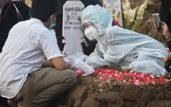 Misteri di Balik Menurunnya Tingkat Kematian Akibat Covid-19